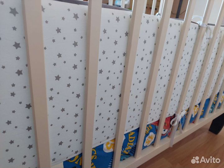 Детская кроватка без маятника