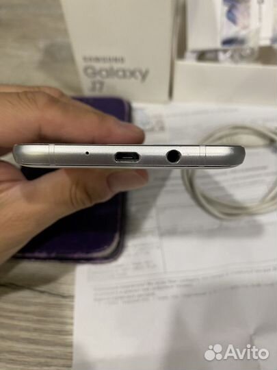 Телефон Samsung galaxy j7 (2016) 16Gb White