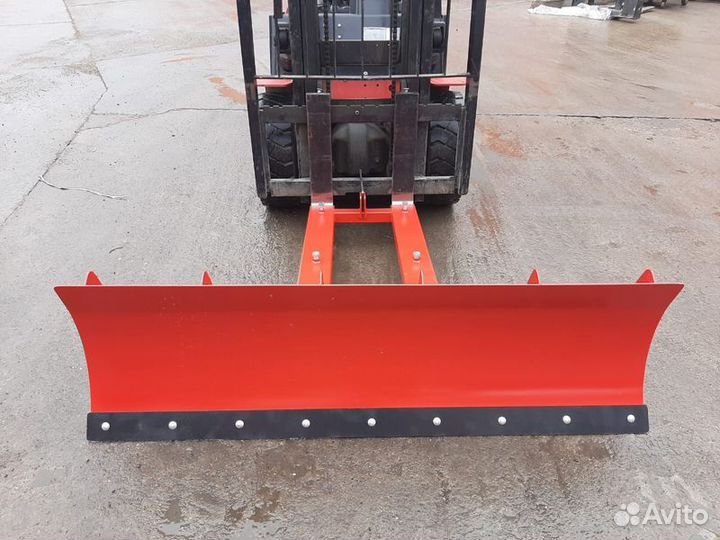 Отвал на вилочный погрузчик 2 м