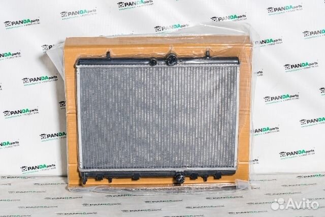 Радиатор охлаждения Citroen Berlingo; 407 1.6D; 08