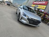 Hyundai Elantra, 2018, с пробегом, цена 1 550 000 руб.