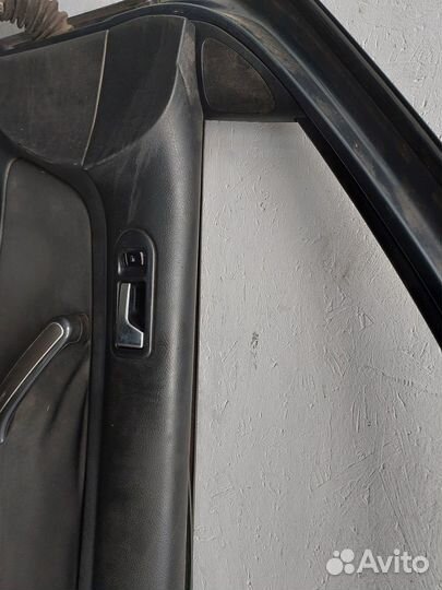 Дверь правая передняя Volkswagen Bora