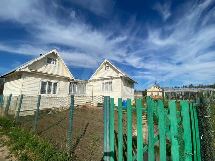 Дом 42 м² на участке 9,9 сот.