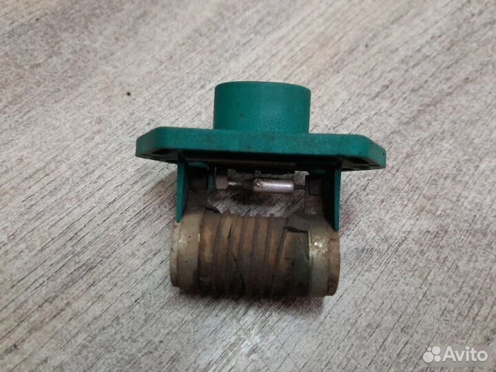 Резистор вентилятора охлаждения Ford Fusion