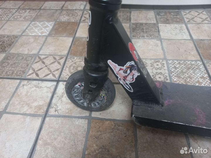 Трюковой самокат