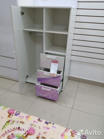 Шкаф в детскую