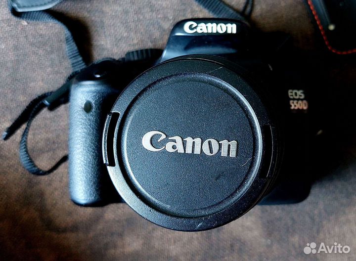Зеркальный фотоаппарат canon 550d