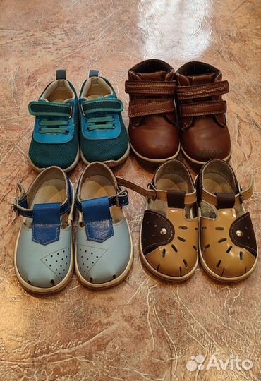 Сандали, кросовки и ботинки