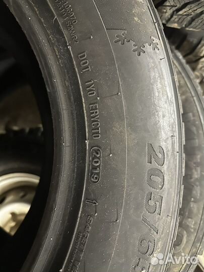 Kumho WinterCraft ice Wi31+ 205/65 R16 99T