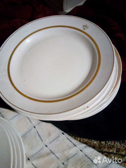Тарелка 20 и 23 см
