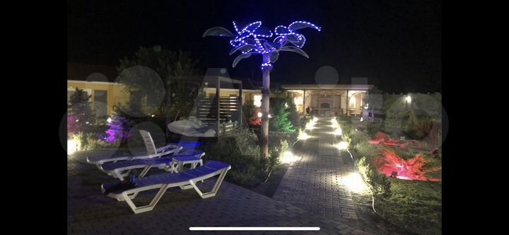 Дом 610 м² на участке 42 сот.