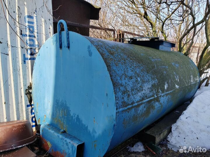 Емкость для воды металлическая бу