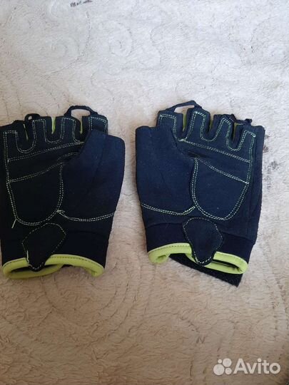 Перчатки для спорта