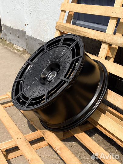 Кованые диски R23 GT Forged на Mercedes G-class