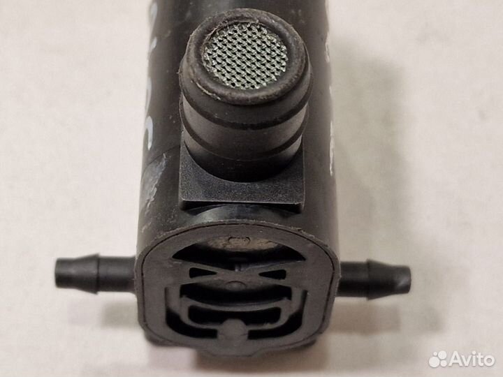 Моторчик (насос) омывателя передний Hyundai Getz