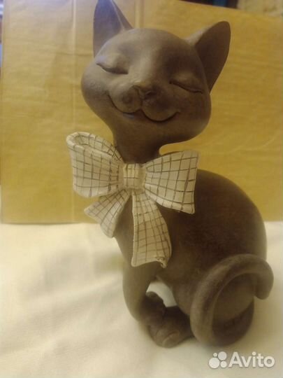 Фигурка Кот с бантом