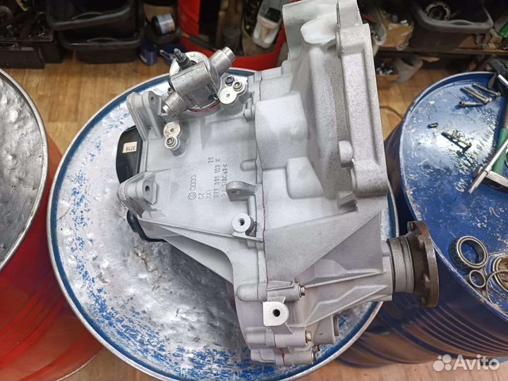 Шепчутся с вожделением, слагают легенды