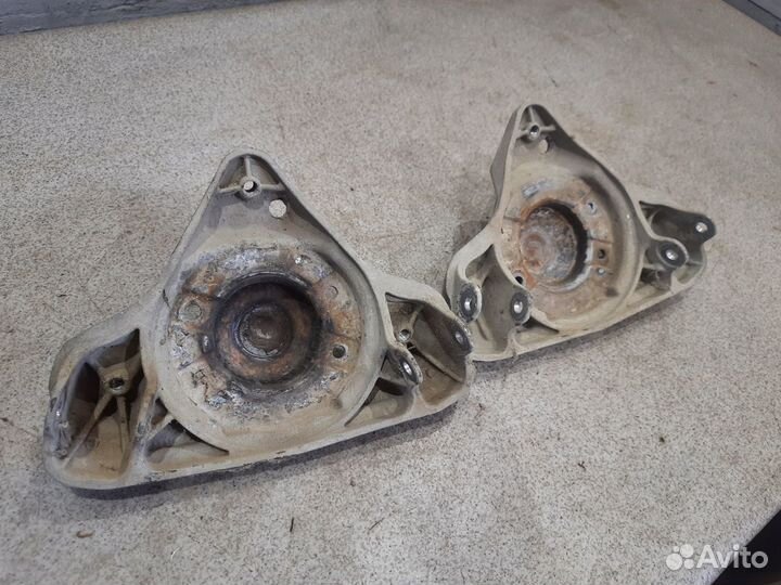 Опора передней стойки для WV Passat b5 b5+