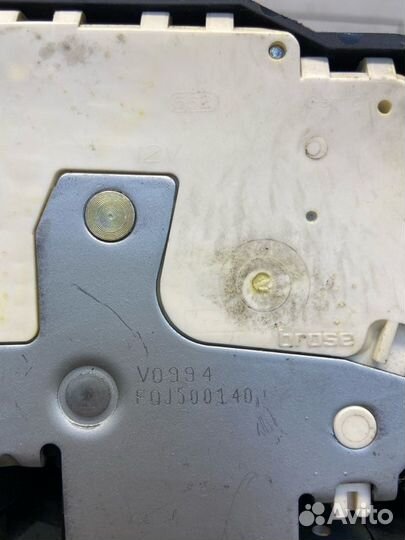 Замок двери передний правый Lr Vogue L322 4.2 2007