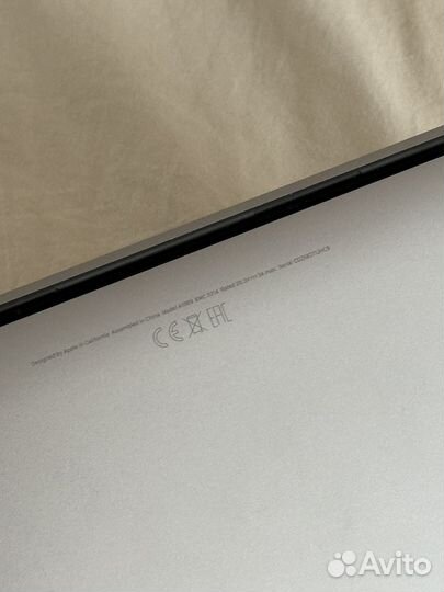 Macbook pro 13 2018 touch bar 1 тб