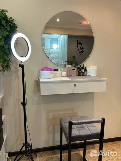 Рабочее место в аренду мастеру бровиста/визажиста