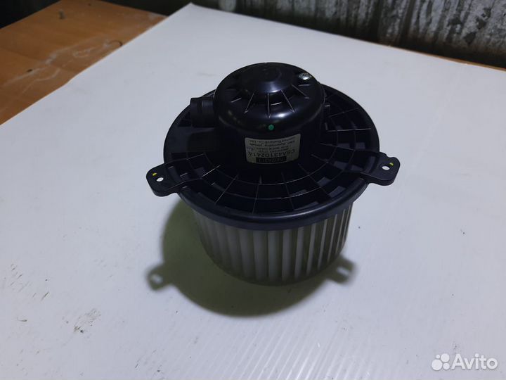 Вентилятор передней печки Pajero Sport 3