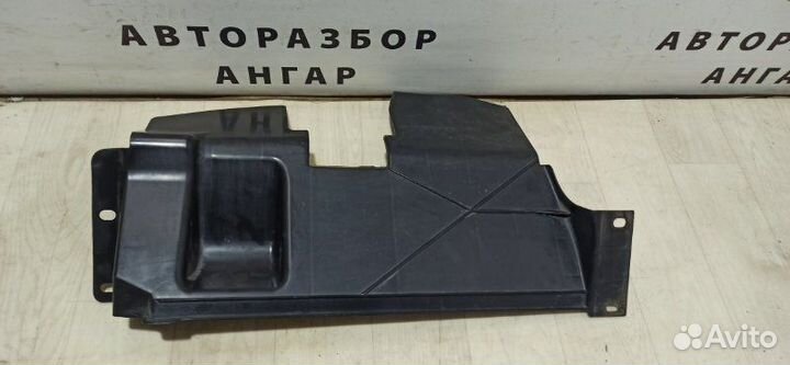 Воздуховод радиатора правый Nissan Qashqai J10