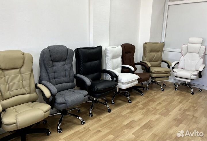 Офисное кресло руководителя