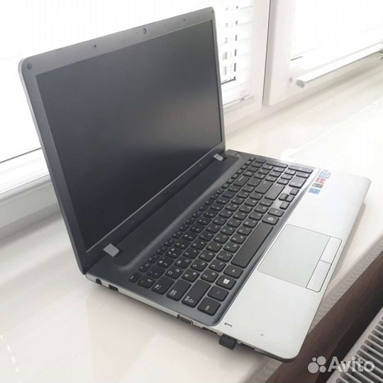 Ноутбук Samsung