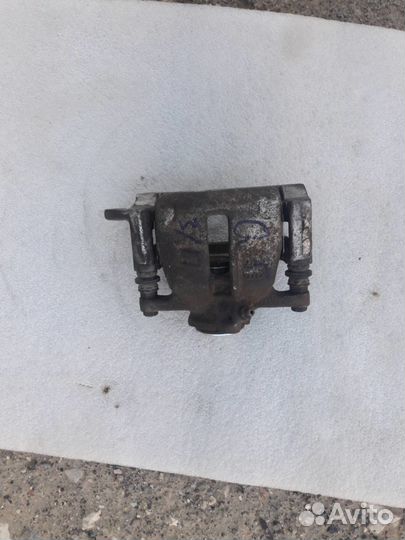 Audi Q5 задний правый супорт ауди кю5 задняя права