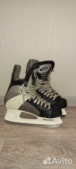 Коньки хоккейные