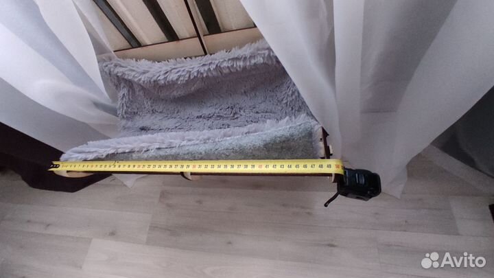 Подвесная лежанка для кошек на батарею