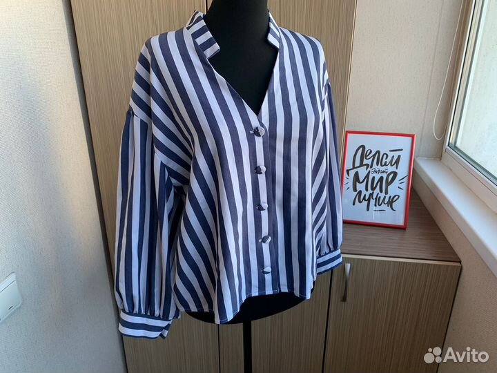 Красивая блузка в полоску в винтажном стиле 52-54