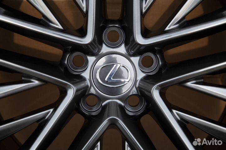 Комплект дисков r19 5x114.3 Lexus/Toyota