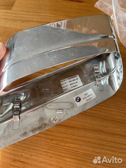 Две насадки на выхлопные трубы BMW GT 6 серия 2021