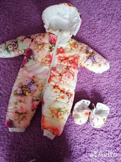 Демисезонный комбинезон для девочки