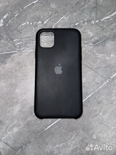 Чехол на iPhone 11