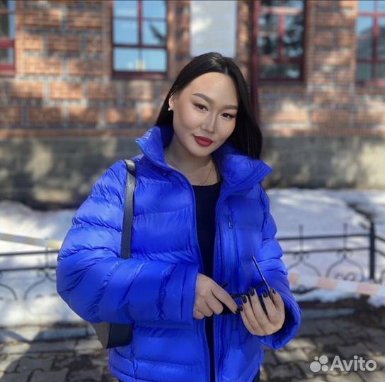 Хостес, администратор, официант