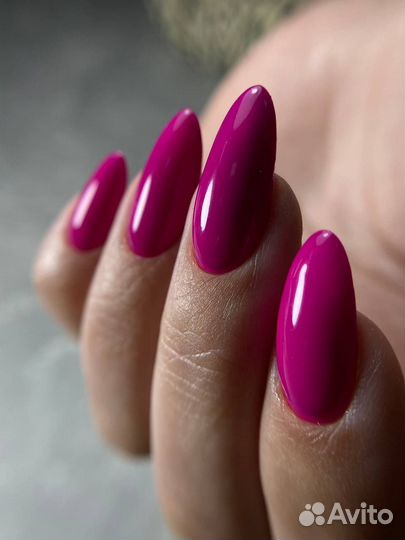 Маникюр, педикюр, наращивание ногтей