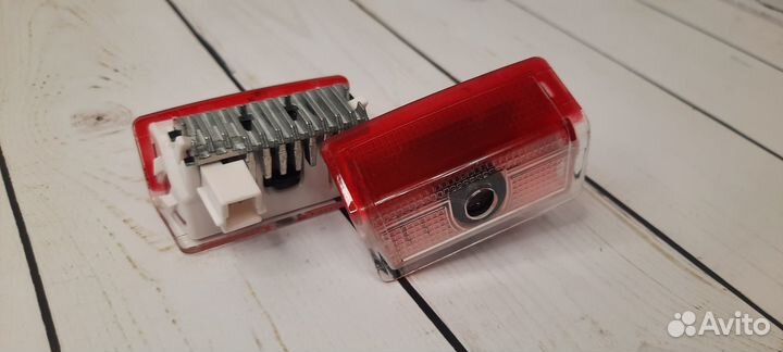 Проекция логотипа Мерседес