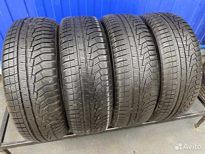 Hankook Winter I'Cept Evo2 W320A SUV 215/60 R17