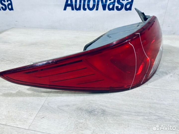 Фонарь задний левый Hyundai Solaris седан 1.6