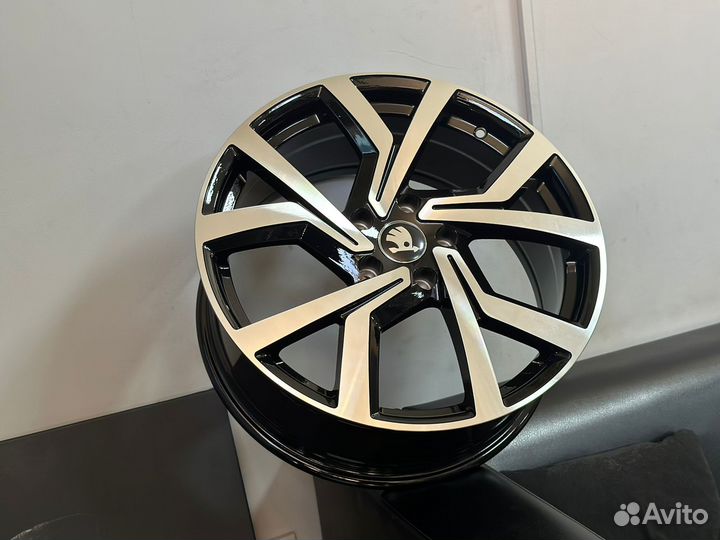 Комплект дисков R18 5/112 Skoda Karoq новые