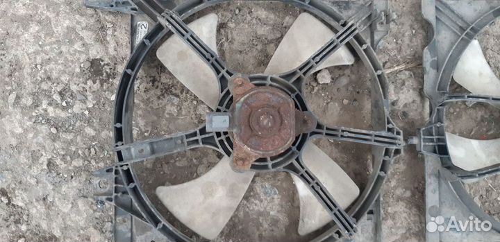 Nissan Almera n15 1,4 GA14DE вентилятор радиатора