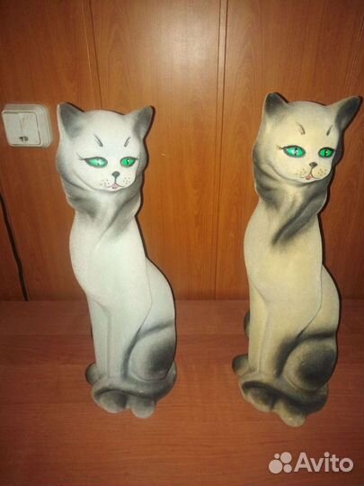 Статуэтки кошки