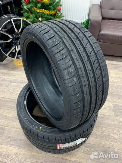 RoadX RXMotion U11 265/35 R20 97Y
