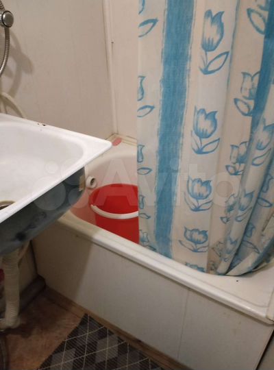 Доля в 1-к. квартире, 11,2 м², 1/5 эт.