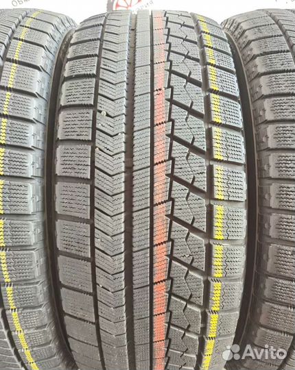 Bridgestone Blizzak VRX 225/55 R17 98Y