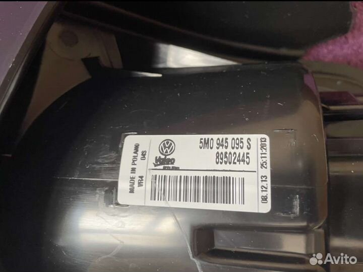 Фонарь левый VW Golf Plus