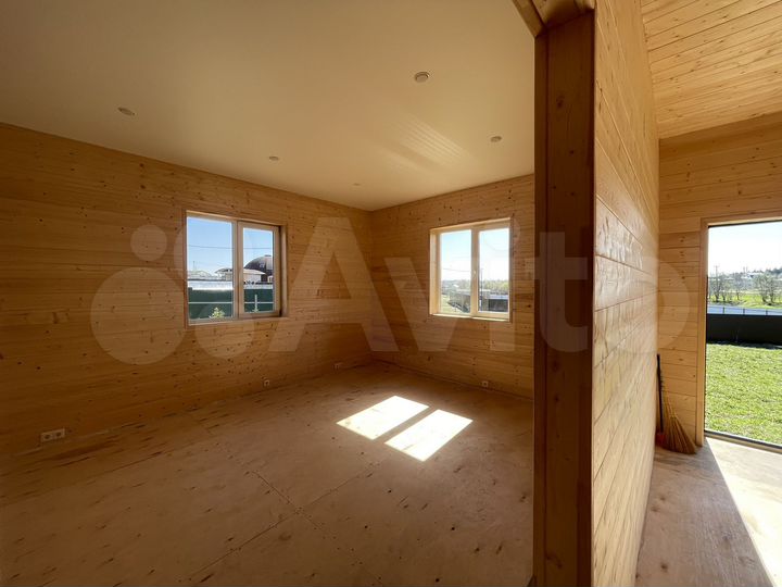 Дом 160 м² на участке 13 сот.